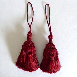 NEW 5” DECORATIVE ACCENT RED BURGUNDY BEADED CORD RIBBON TASSEL SET